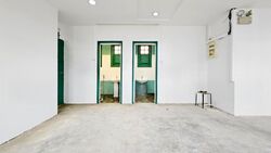 Sims Avenue (D14), Shop House #569182971